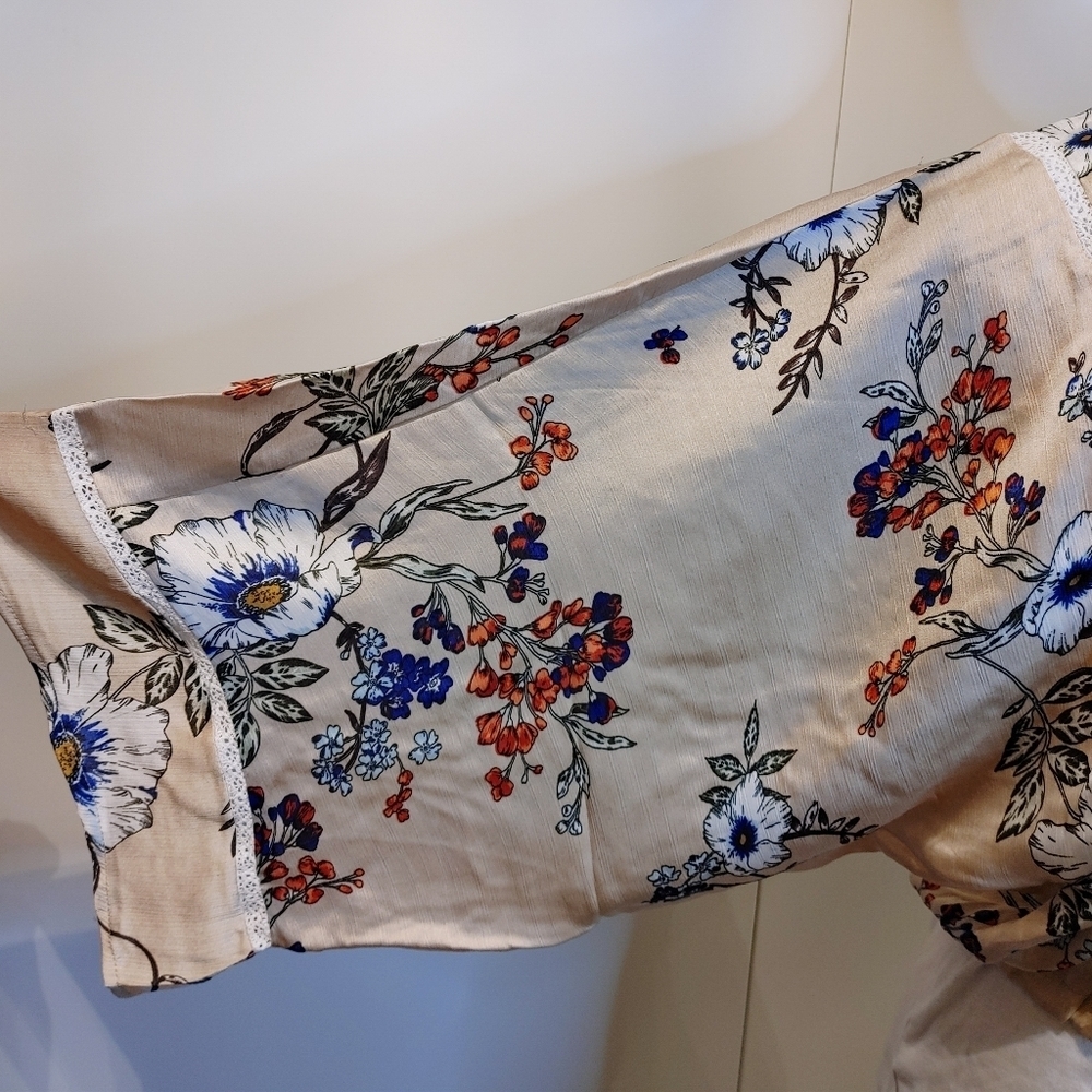Floral cropped kimono - Picture 10 of 11